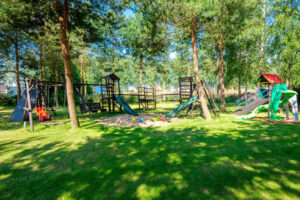 MIELNO NOCLEGI KWATERY APARTAMENTY Z BASENEM LETNIM PODGRZEWANYM