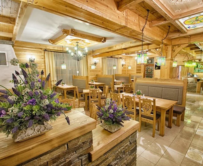Restauracja & Izba Góralska w Hotelu Toporów Białka Tatrzańska