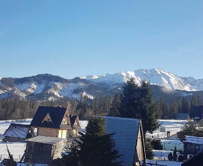 POKOJE NA CAPÓWCE Z WIDOKIEM NA TATRY
