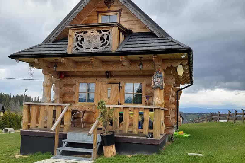 DOMEK GÓRALSKI U ANI Z WIDOKIEM NA TATRY W GLICZAROWIE