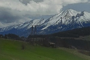 DOMEK GÓRALSKI U ANI Z WIDOKIEM NA TATRY W GLICZAROWIE