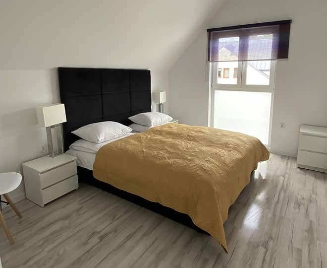 APARTAMENTY POKOJE DOMKI BOSMAN BIAŁOGÓRA NAD MORZEM