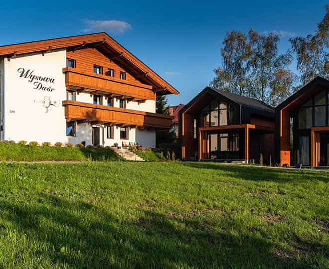 APARTAMENTY & DOMKI WYSOWA DWÓR BESKID NISKI