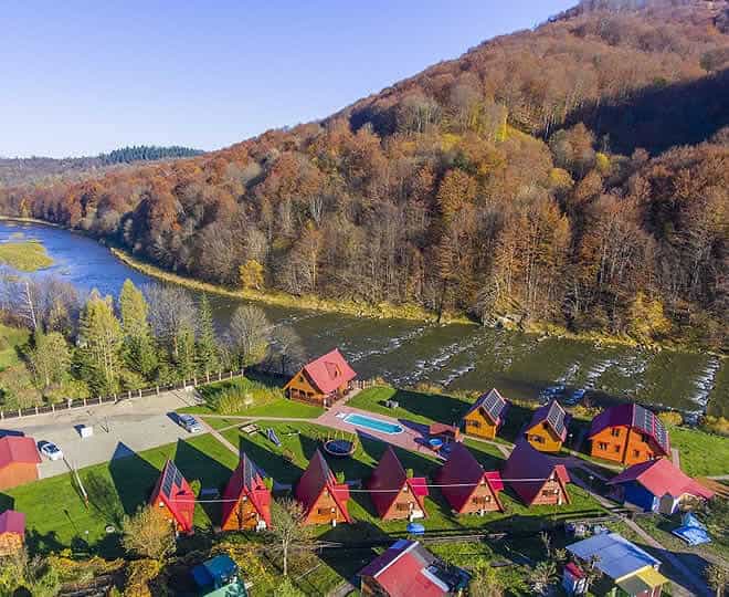 DOMKI NAD SANEM RAJSKA DOLINA BIESZCZADY