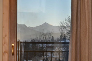 WILLA CHOCHOŁOWSKA BLISKO BASENY TERMALNE CHOCHOŁÓW TATRY