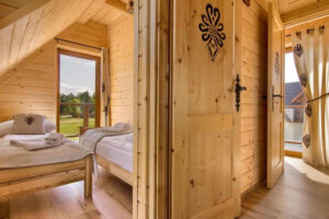 KORONA GÓR DOMKI Z KOMINKIEM BIAŁKA TATRZAŃSKA TATRY